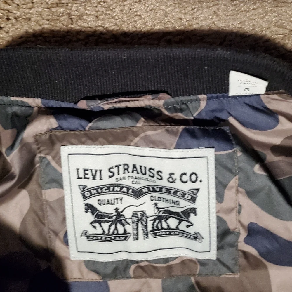 Levi Mens Jacket - Picture 2 of 4